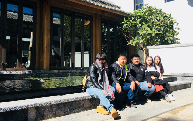 第二天是行程中的自由行時(shí)間，自由組隊(duì)，邂逅麗江！